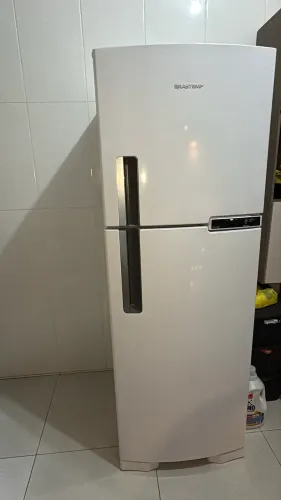 VENDO GELADEIRA BRASTEMP FROST FREE 375L