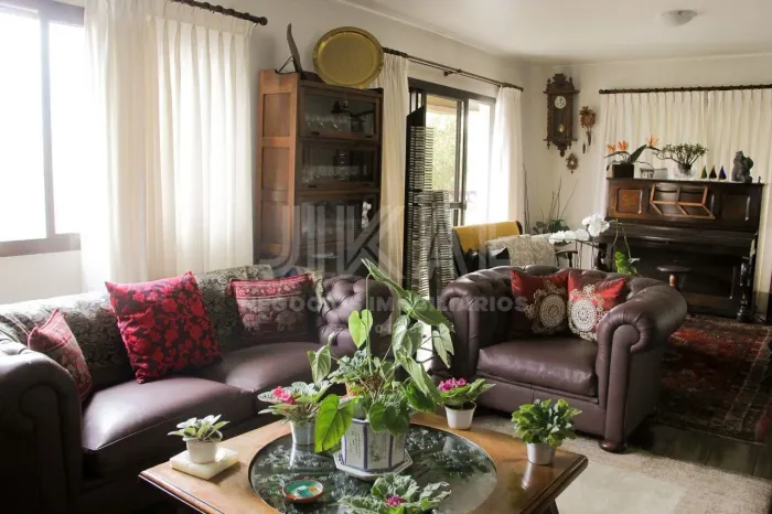 Apartamento à venda na Vila Andrade, 175 m², 3 suítes e 3 vagas