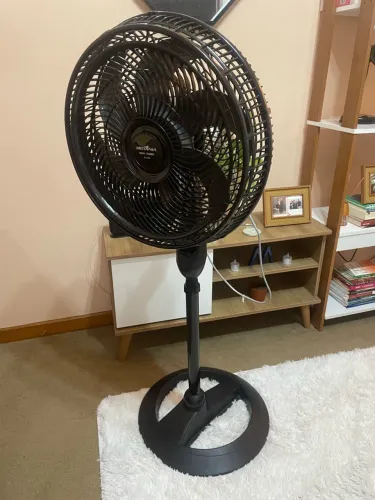 Vende-se ventilador