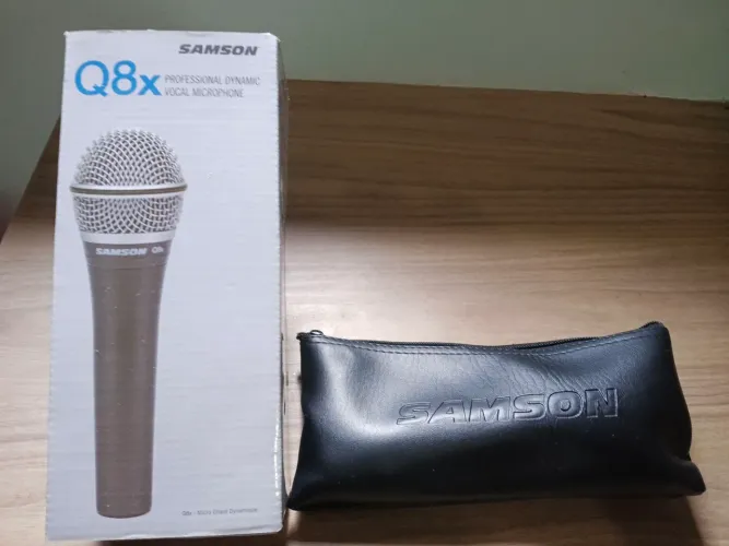 MICROFONE SAMSON Q8X