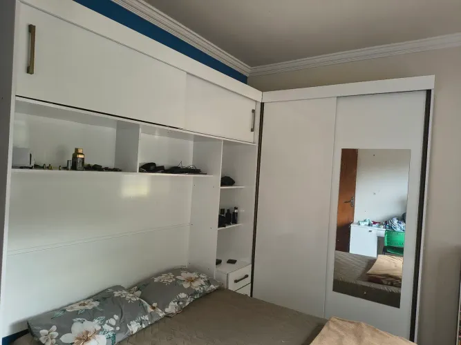 Vende se quadra roupa modulado