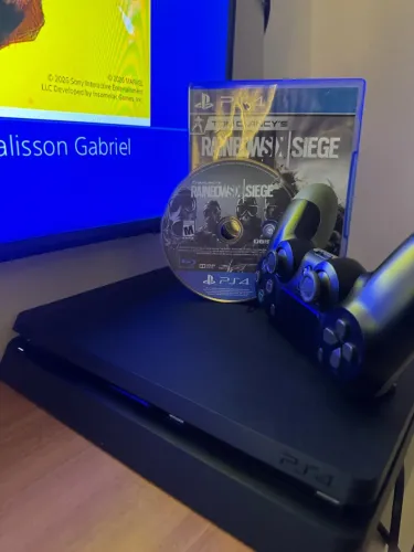 PS4 SLIM 1TB - REVISADO + JOGO