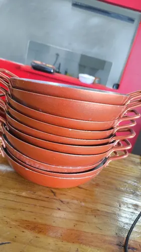 Frigideira Panelinhas Pergaminho Aluminio Cor Cobre Com Alcas. Tamanhos P, M e G