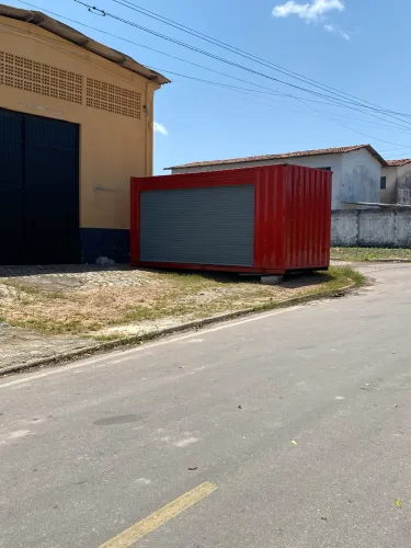 Vendo contêiner de 6 mts com porta automática com dois controles 