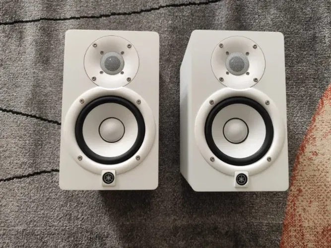 Yamaha Hs5 70W (PAR)