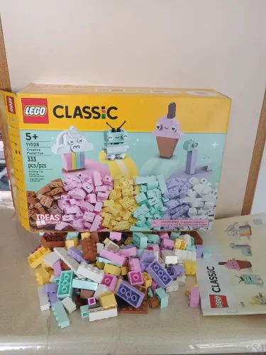 Lego super divertido de brincar semi novo
