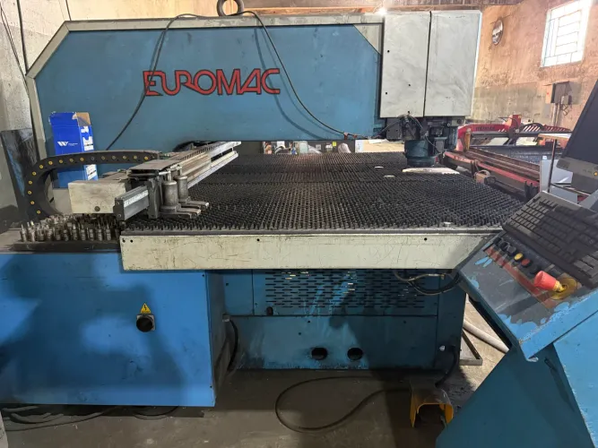 Puncionadeira EuroMac BX 1000/30