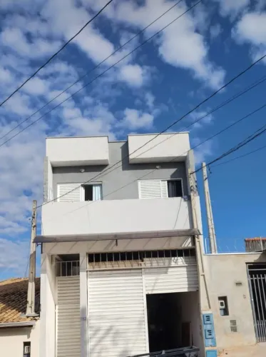 "Aluga-se Galpão Moderno e Versátil no Bairro São Bento, Zona Norte de Sorocaba"