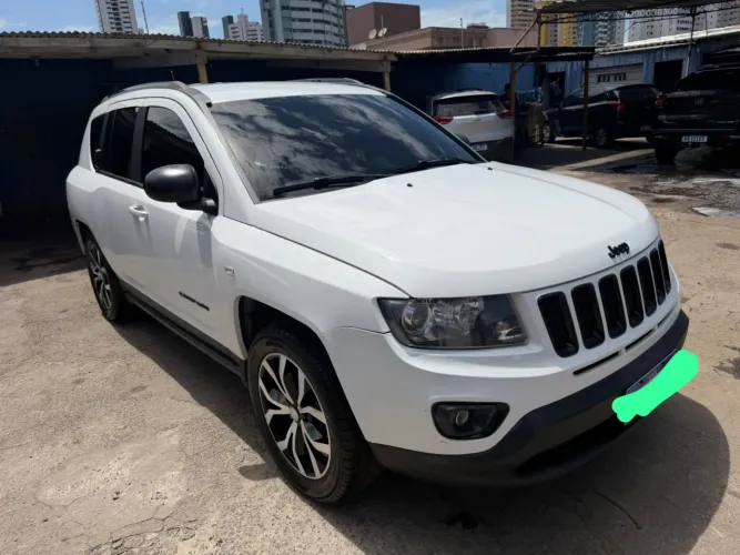 Jeep Compass Sport 2.0 16V 156cv 5P 2014
