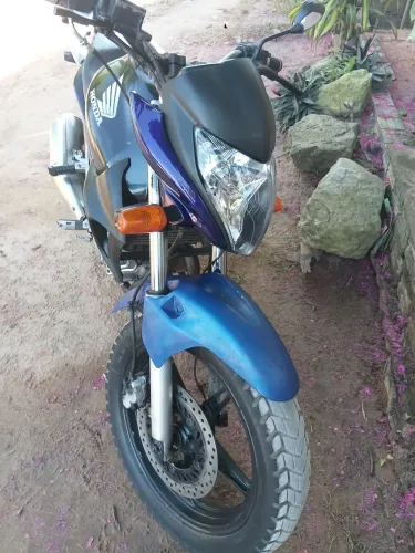 Vendo cb300/ valor 8.500