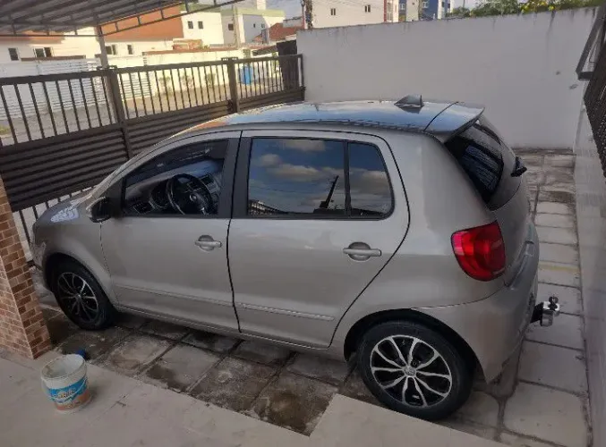 Volkswagen Fox 1.0 MI Total Flex 8V 5P 2014