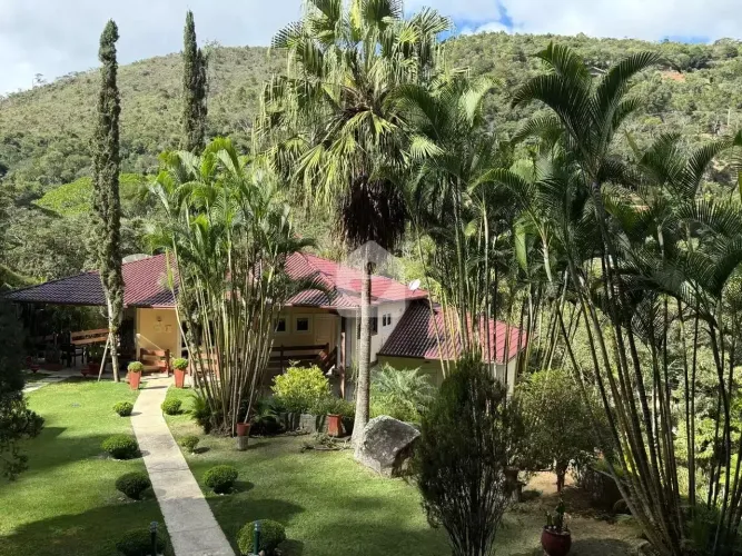 Casa para venda  Araras  Petrópolis/RJ Refúgio completo a 700m do centrinho de Araras