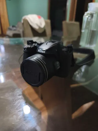 Vende-se câmera Nikon p530 usada em excelente estado