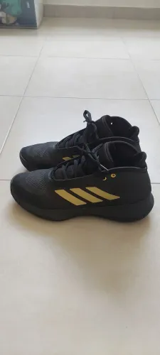 TENIS ADIDAS BOUNCE LEGENDS IE9278