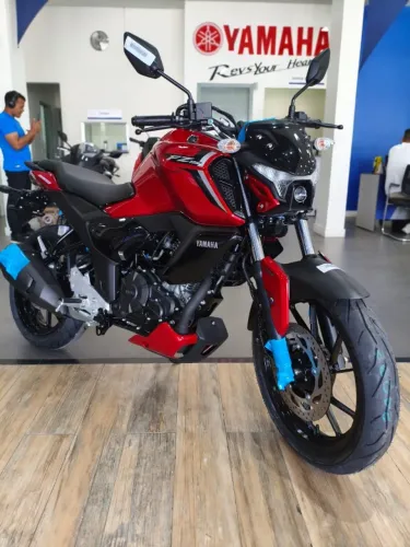 Fazer FZ15 CONNECTED 2026 - 0km - a pronta entrega e sem entrada