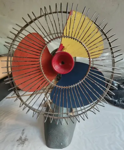 Kit Antiguidades e Decoração: Telefone Antigo + Ventilador + Walita + Itens Vintage