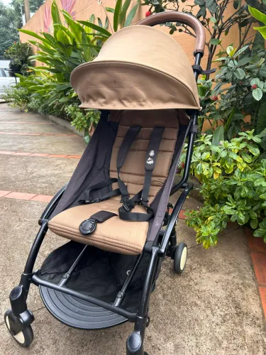 Carrinho yoyo babyzen semi novo 