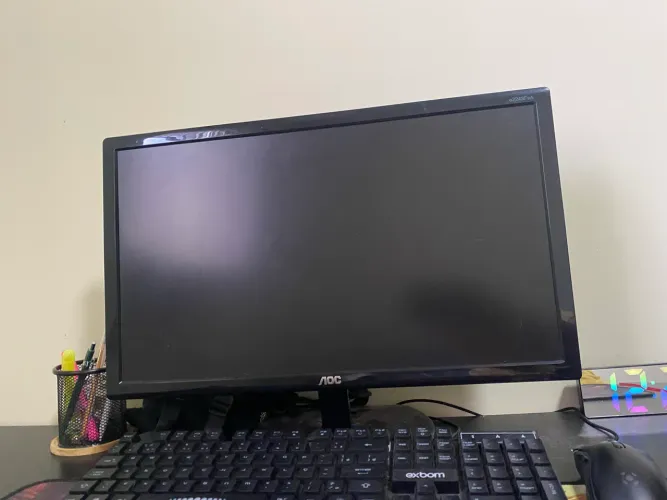 TV MONITOR 22 AOC