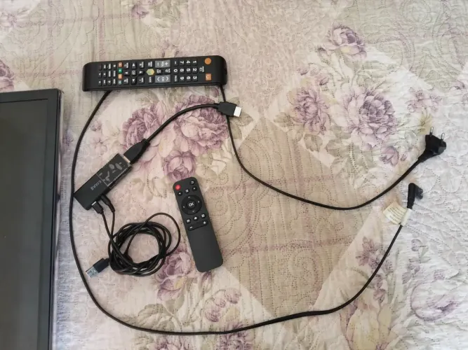 Tv 40 polegadas com defeito,e aparelho que transforma em smart