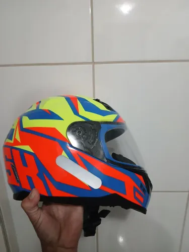 Capacete