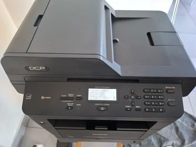 Impressora multifuncional Brother DCP-8157DN