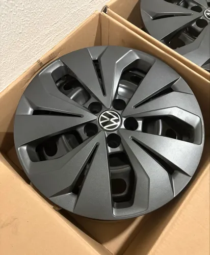 Jogo novo de 4 rodas de ferro pretas (5 FUROS) Aro 16 + Calotas escurecidas Volkswagen