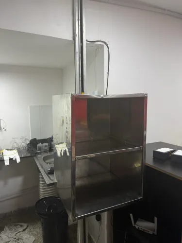Elevador de cozinha e comércio