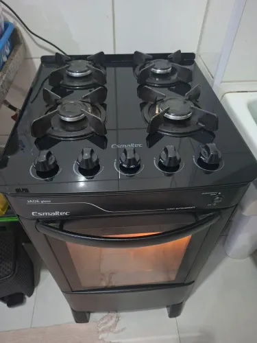 Vendo fogão 4 bocas esmaltec automático