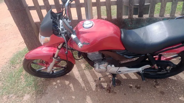 Vendo Titan 150 Mix carburada