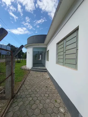 Sala/depósito para alugar em Schroeder I