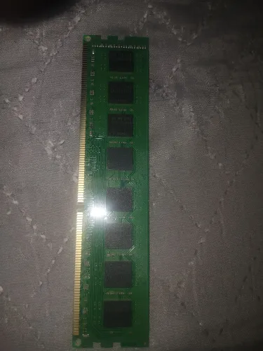 Memoria ram samsung 1600mhz 8gb ddr3 nova nao cheguei nem a usar mas perdi a  caixa