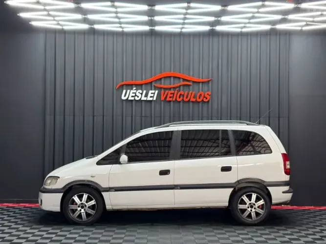 Chevrolet Zafira Comfort 2.0 MPFI Flexpower 8V 5P 2012