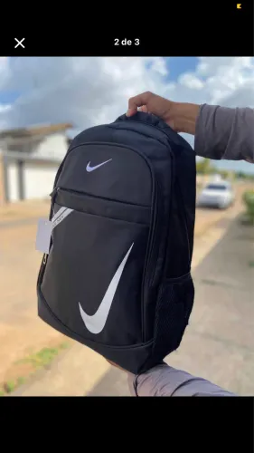 Mochila preta 