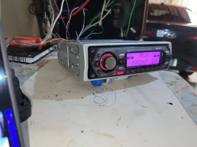 Radio Sony cdx gt 450i com Bluetooth. 