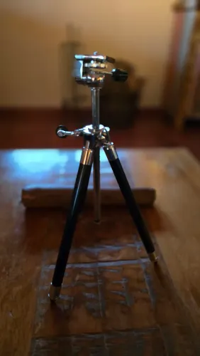 Tripé vintage para câmera 