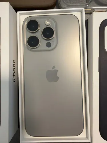 Iphone 15 Pro 256gb com caixa