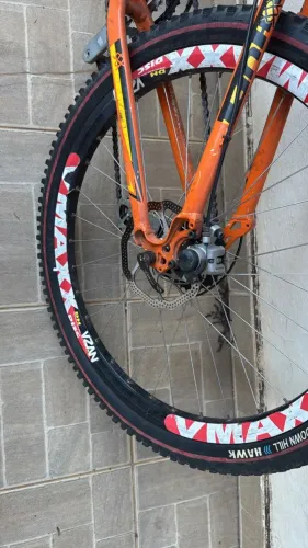 Bicicleta Hupi Whistler 2019 montada