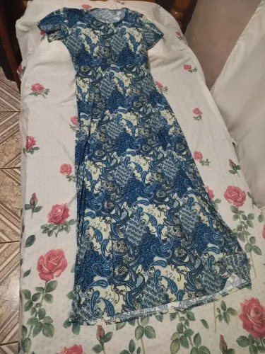 4 VESTIDOS POR 50$ (NÃO ENTREGO)