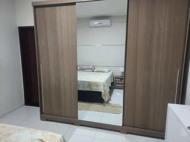 Vendo guarda roupas grande
