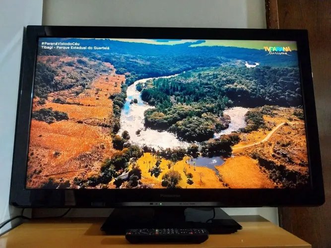 TV LCD digital Panasonic 42 Viera (não é smart)
