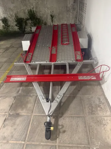 Reboque para motos, usado duas vezes
