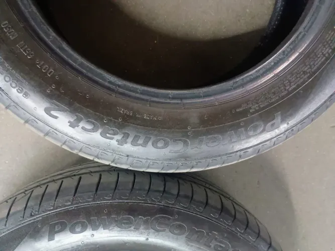 Par de Pneus 175/65/15 .