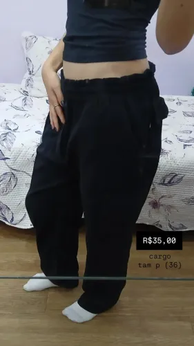 Calça Cargo na Cor Preta