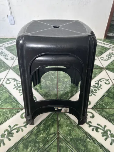 Banco de plástico