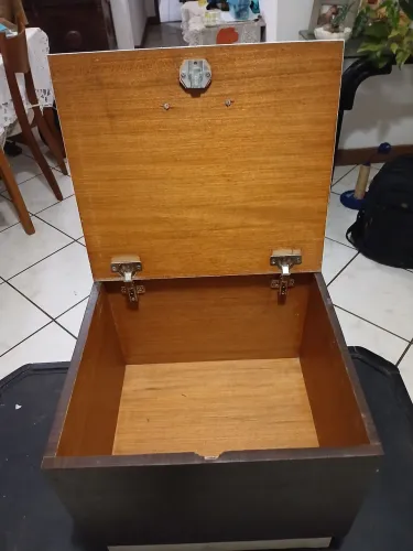 Baú arquivo estiloso e novíssimo!!