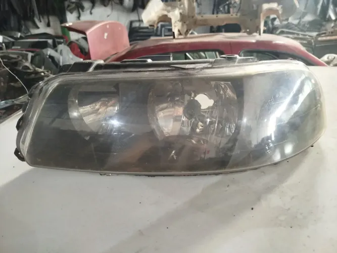 Farol Palio chinês (ARTEB )lado esquerdo mascara negra