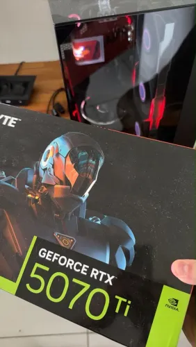 GIGABYTE RTX 5070 Ti WINDFORCE OC SFF 16GB