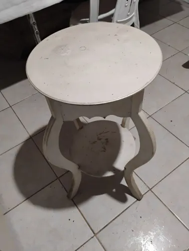 Mesinha de canto para decoração