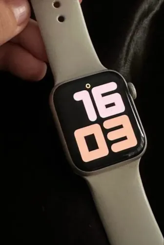 Apple Watch SE 2 40mm Silver (com cabo original)