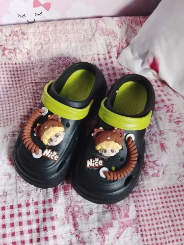 Crocs